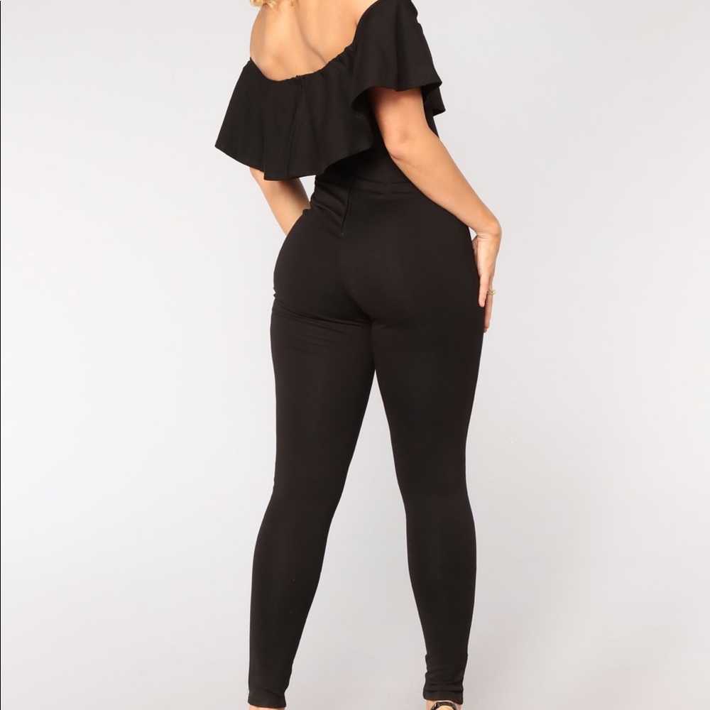 ✨🖤Jumpsuit🖤✨ - Picture 4 of 4